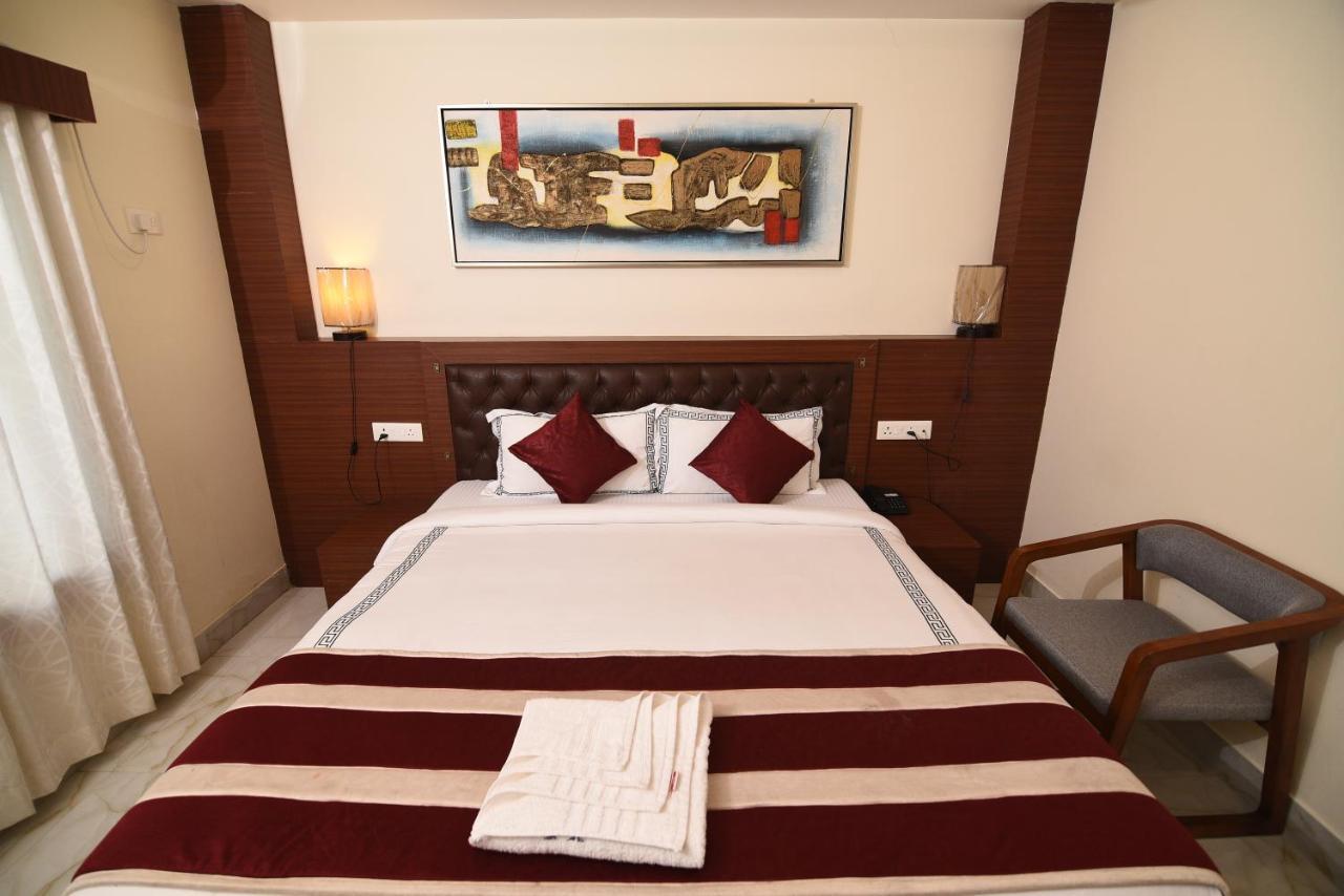Ariees Grand Hotel Port Blair Buitenkant foto