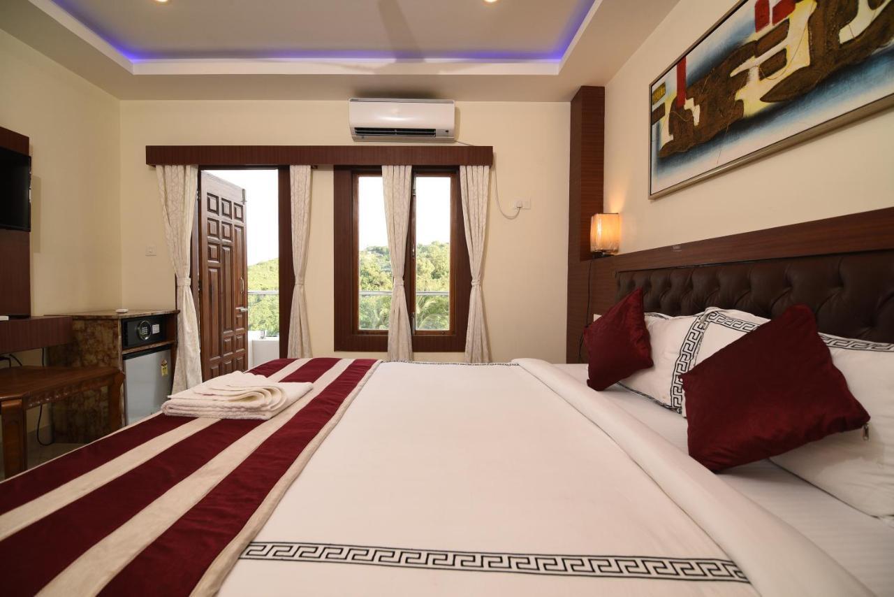 Ariees Grand Hotel Port Blair Buitenkant foto